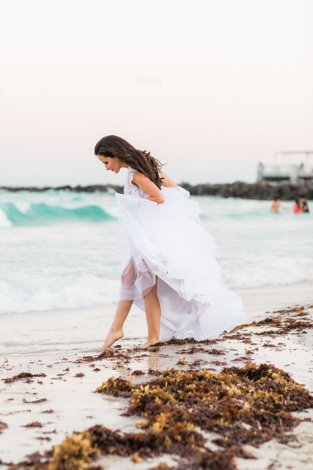 luxurious bridal photos miami beach south point park