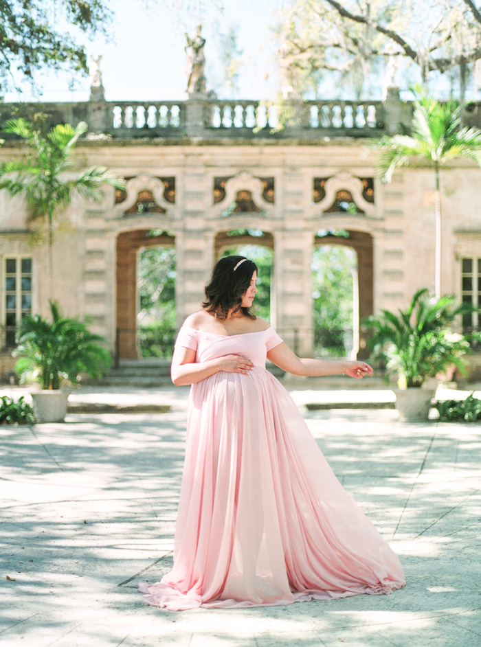 Maternity Session in Vizcaya Museum and Gardens