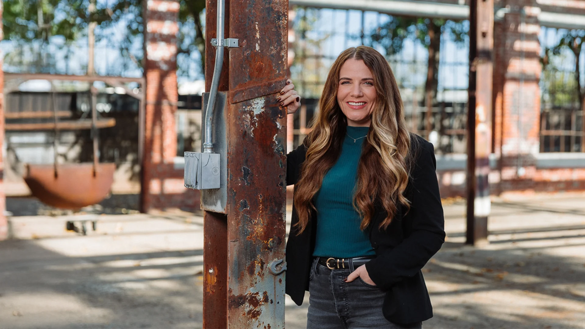 coldwell banker select agent headshot and branding day wompa tulsa