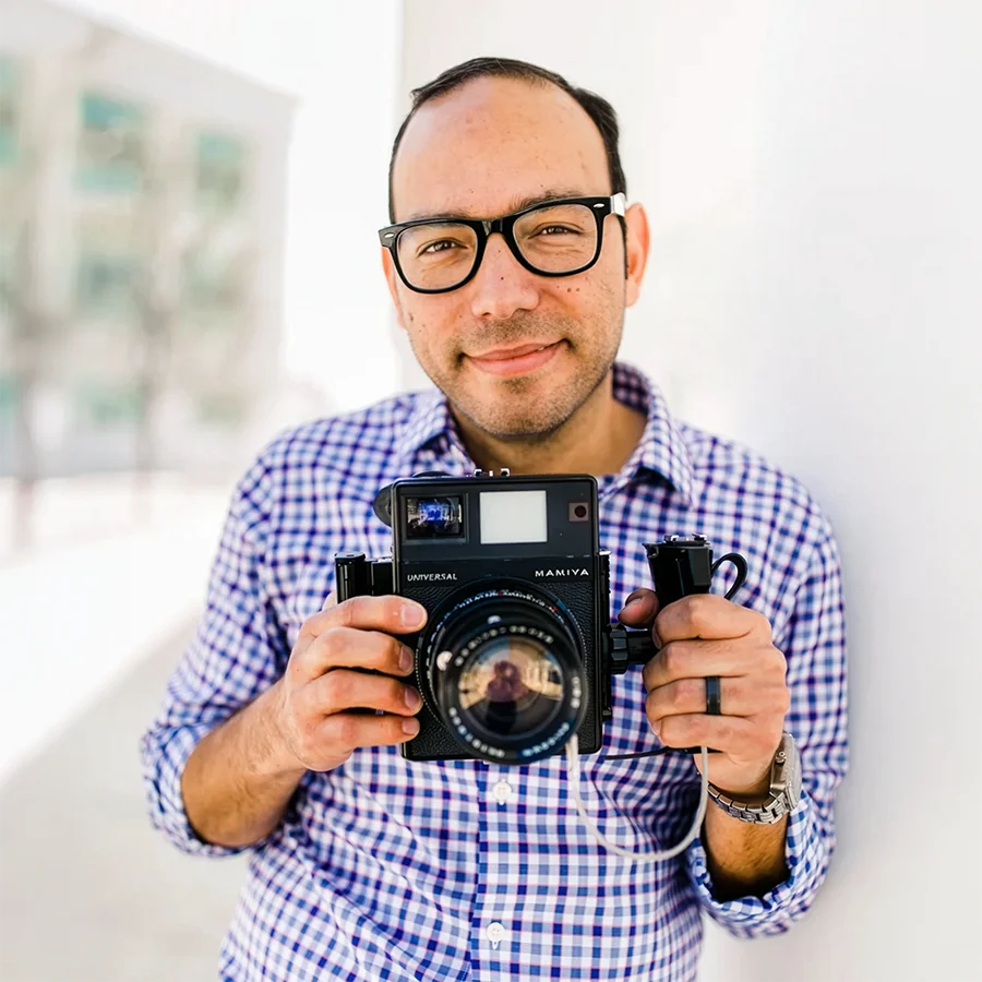 erik esparza branding strategist and tulsa realtor photographer